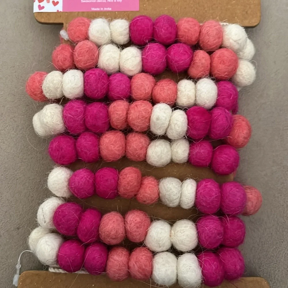 cupcakes & cashmere merry pinkmas